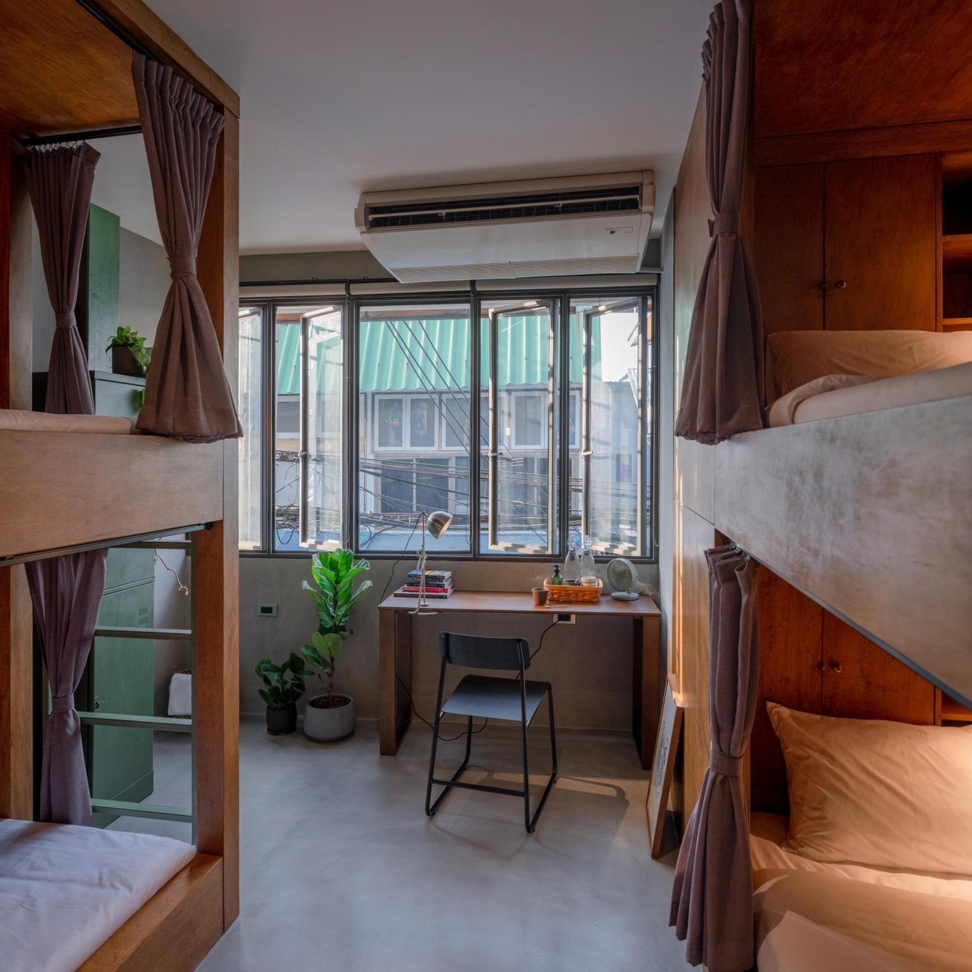 Tamni Hostel Bangkok Room photo